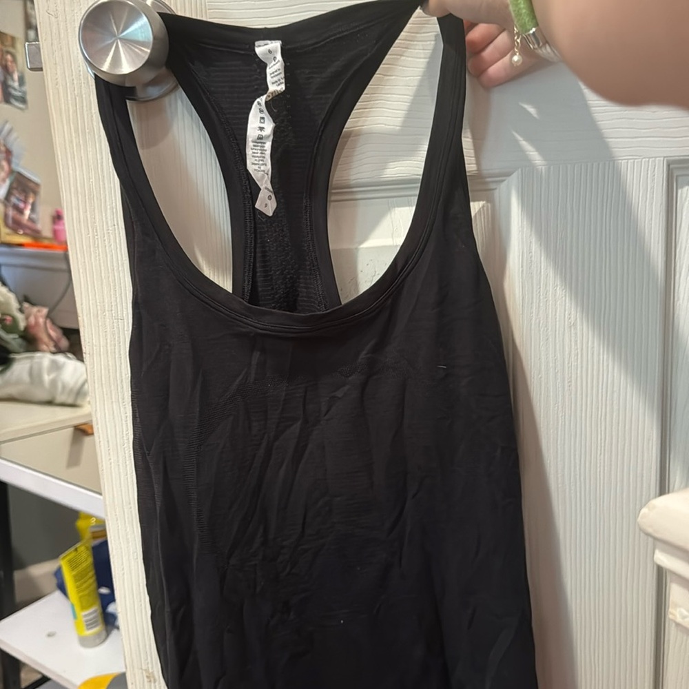 Lululemon black tank top